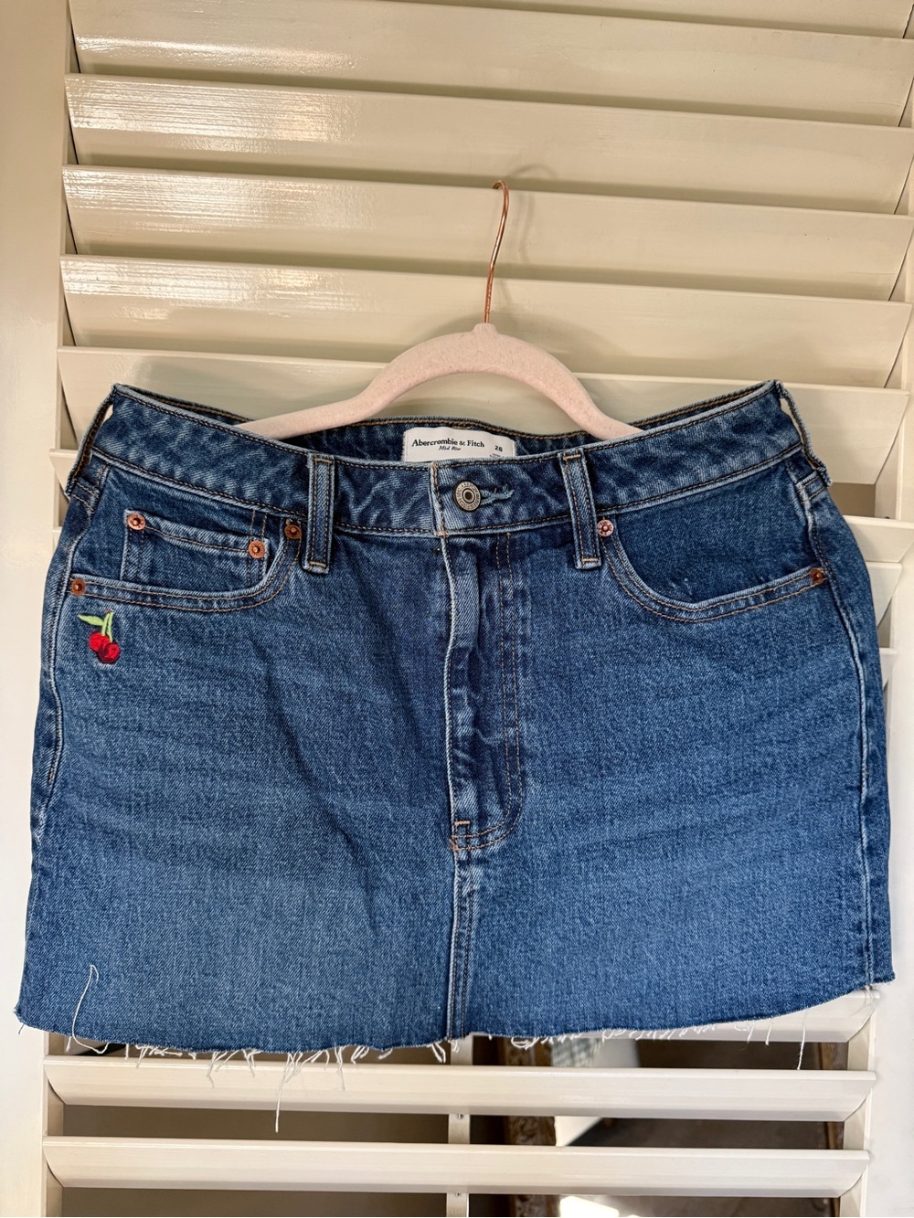 Abercrombie & Fitch Mid Rise Denim Shorts in Medium Blue